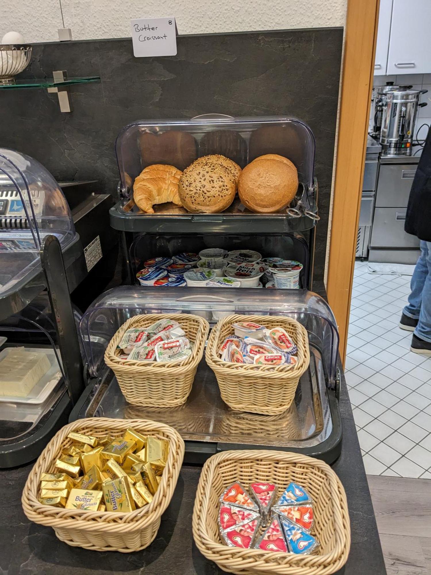 弗兰克福特埃德尔酒店 美因河畔法兰克福 外观 照片